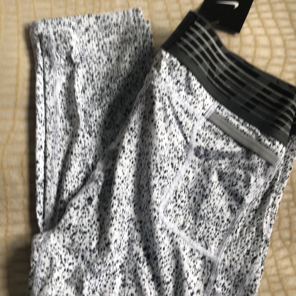 Nike Pants Nwt Nike Eybl Compression Tights Lt Poshmark